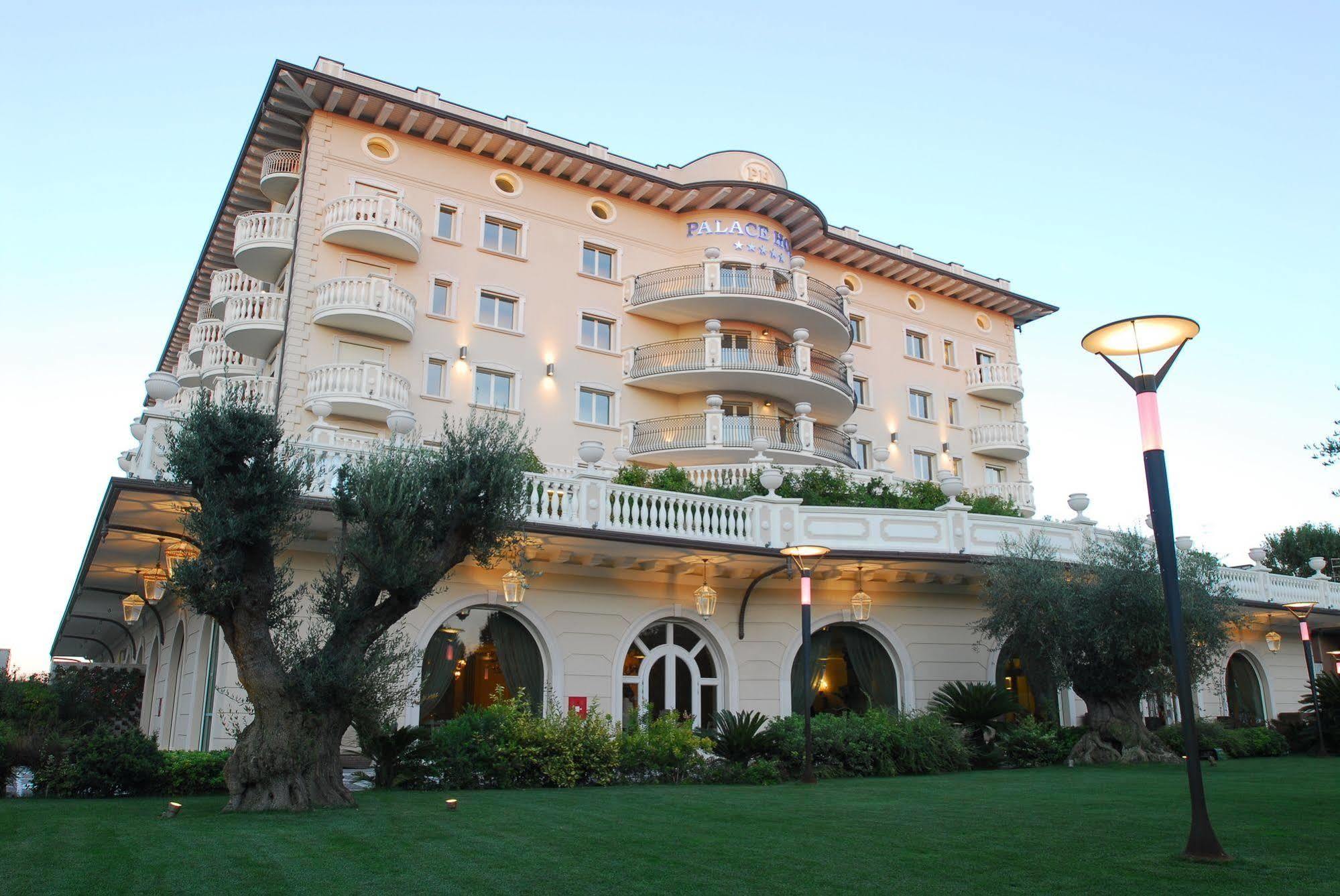 Palace Hotel